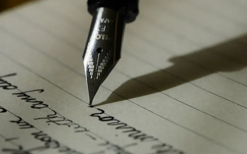 How to Write Volunteer Descriptions That Get Noticed in Oshawa